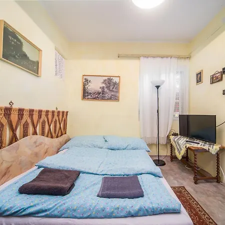 Apartman Kuckoval Апартаменты Балатонфёльдвар